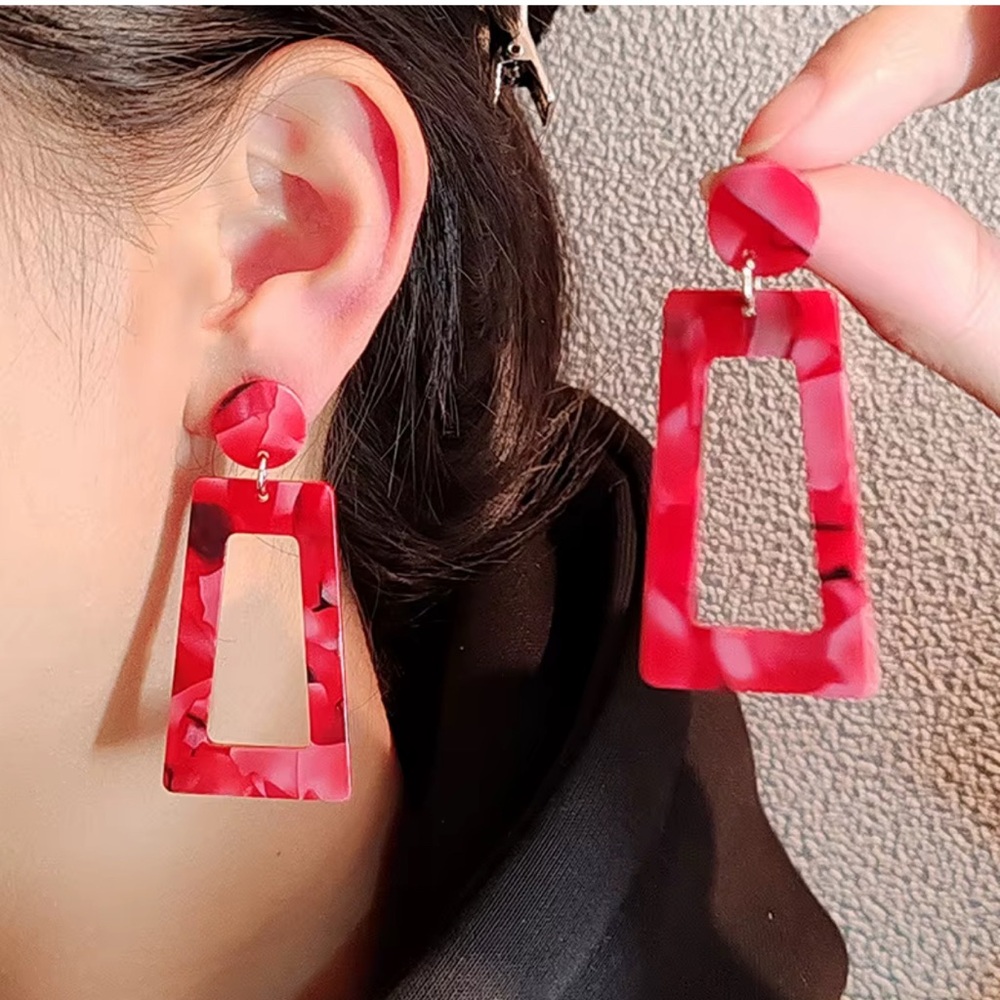 Elegant Red Geometric Earrings